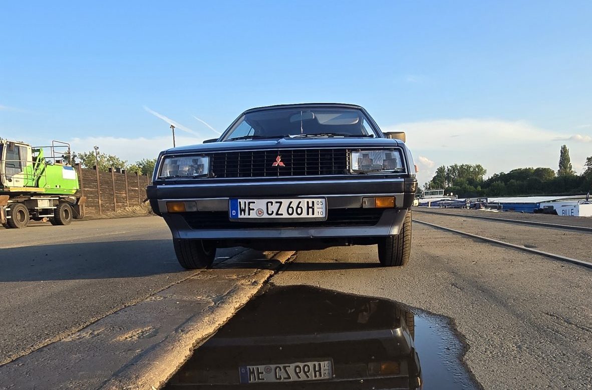 Mitsubishi Cabriolet Front